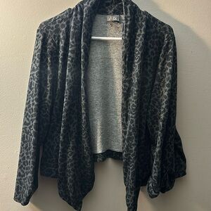 Drape jacket- black leopard print